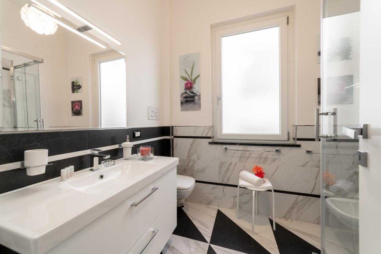 Triple Room Balcony Private Bathroom