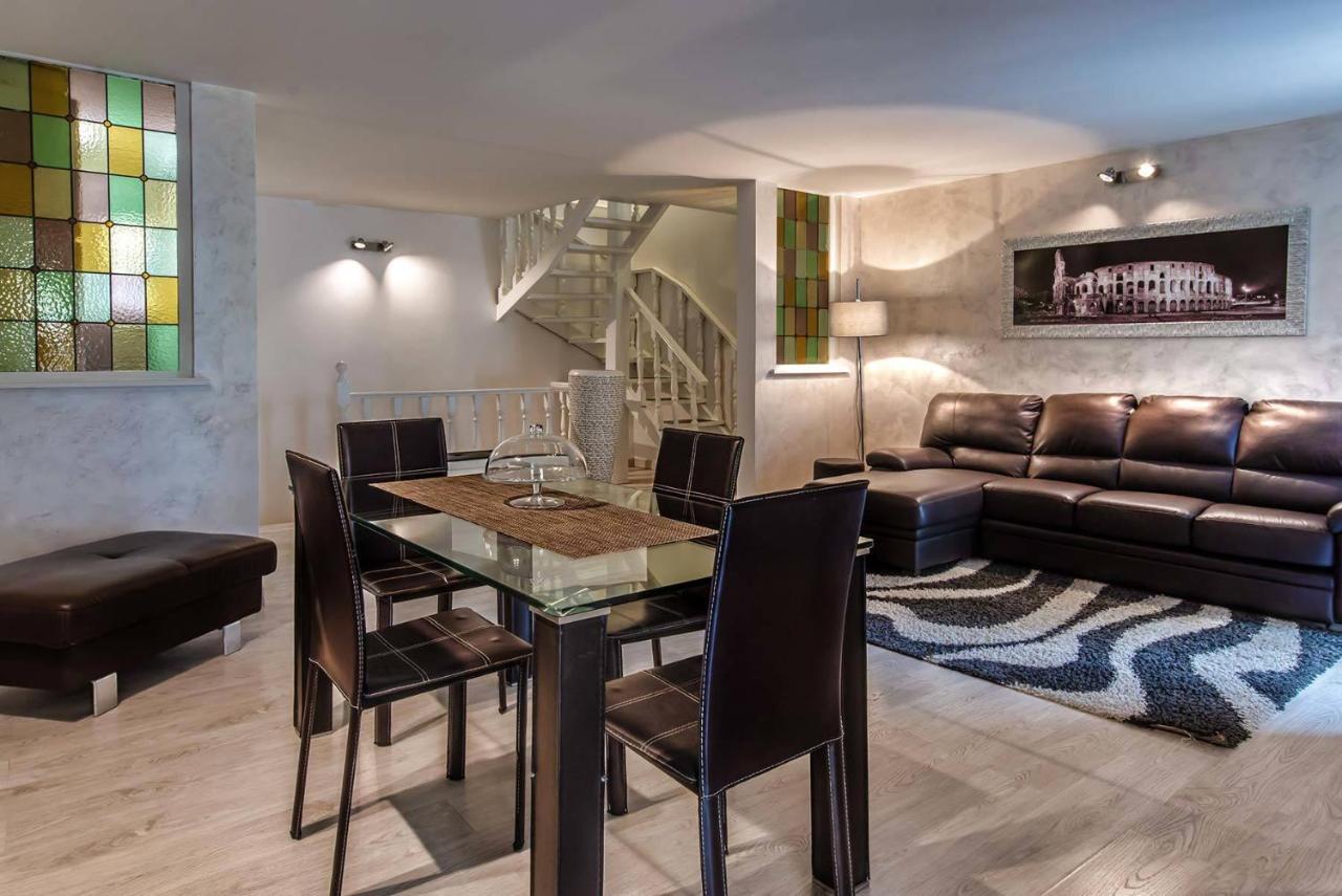One-Bedroom Apartment Split Level