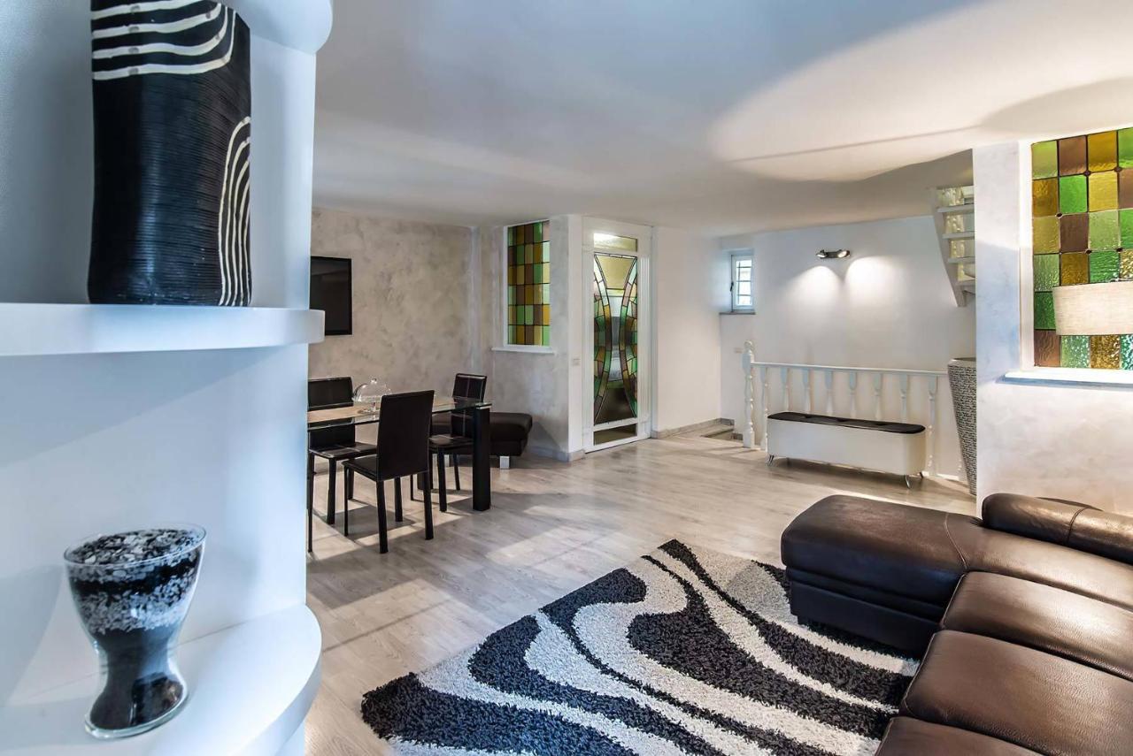 One-Bedroom Apartment Split Level