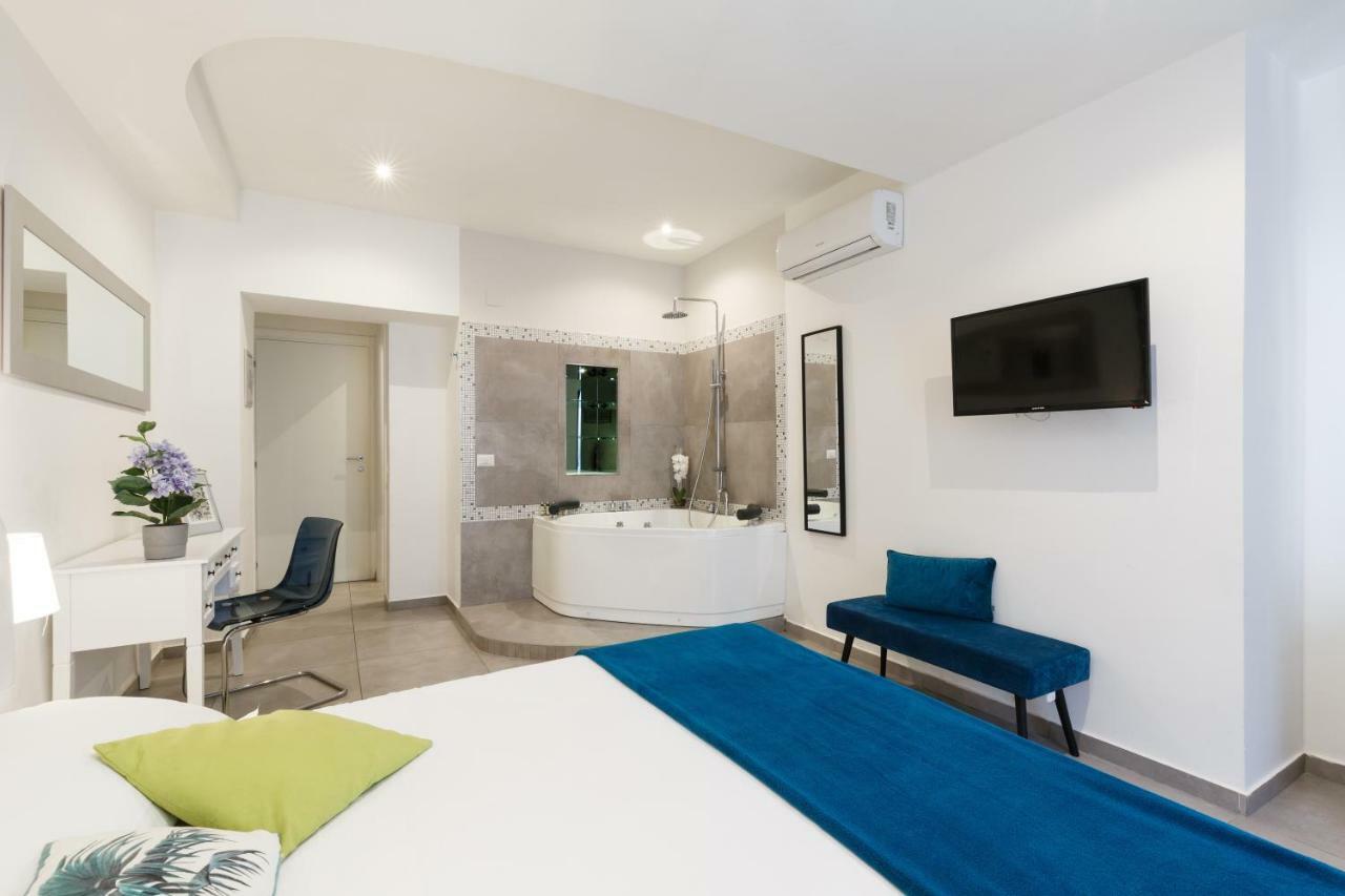 Double Room Spa Bath