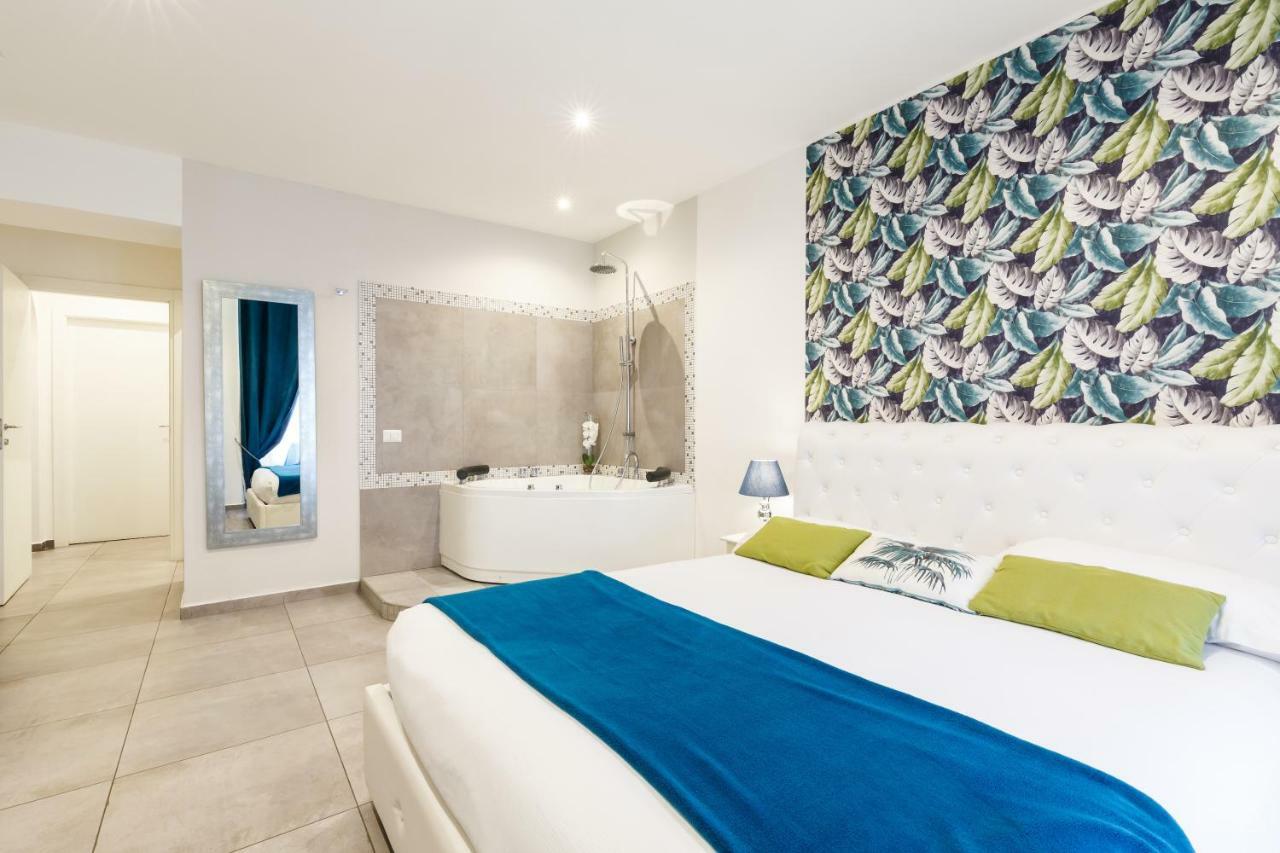 King Room Spa Bath