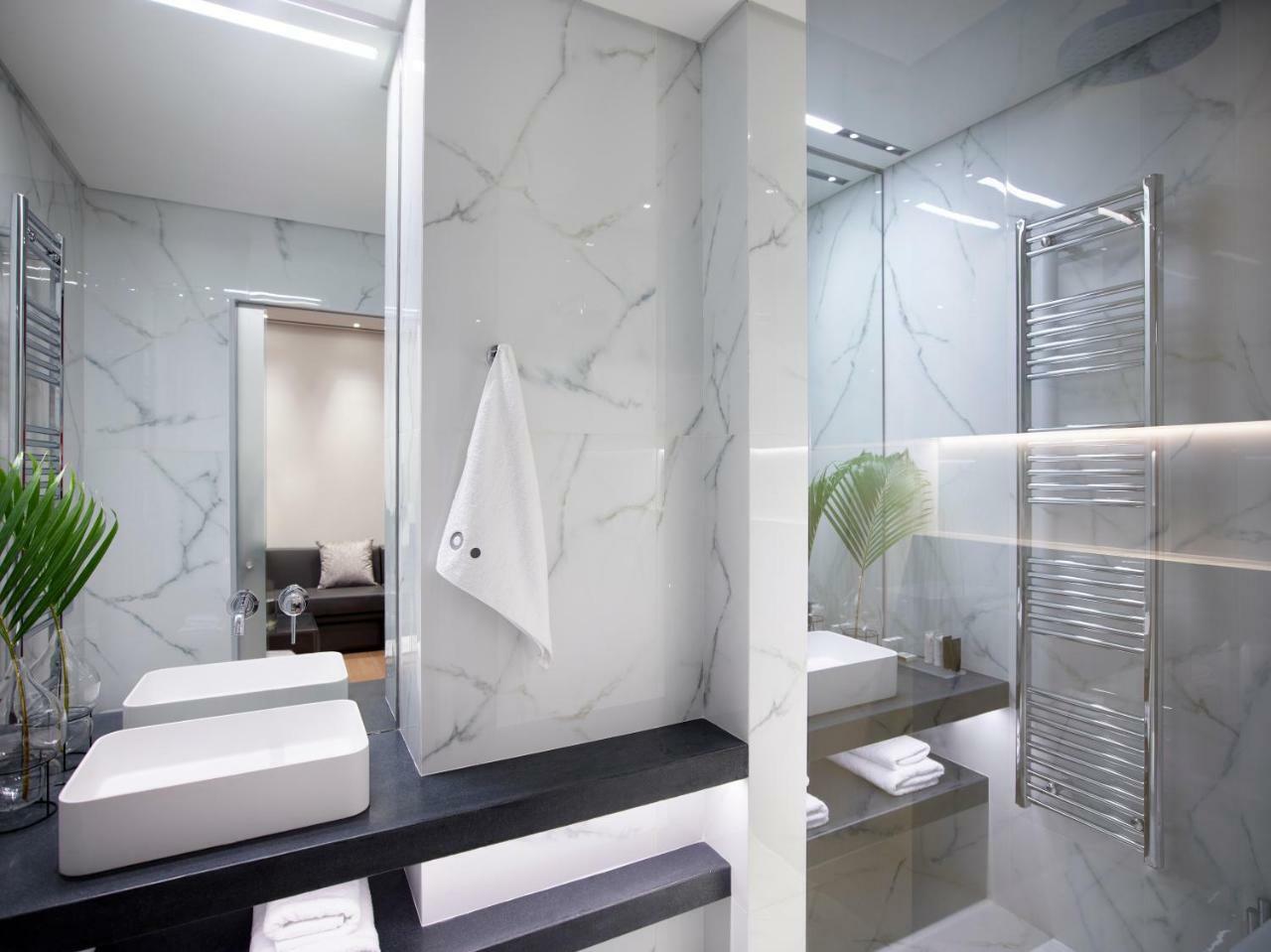 Deluxe Two-Bedroom Suite
