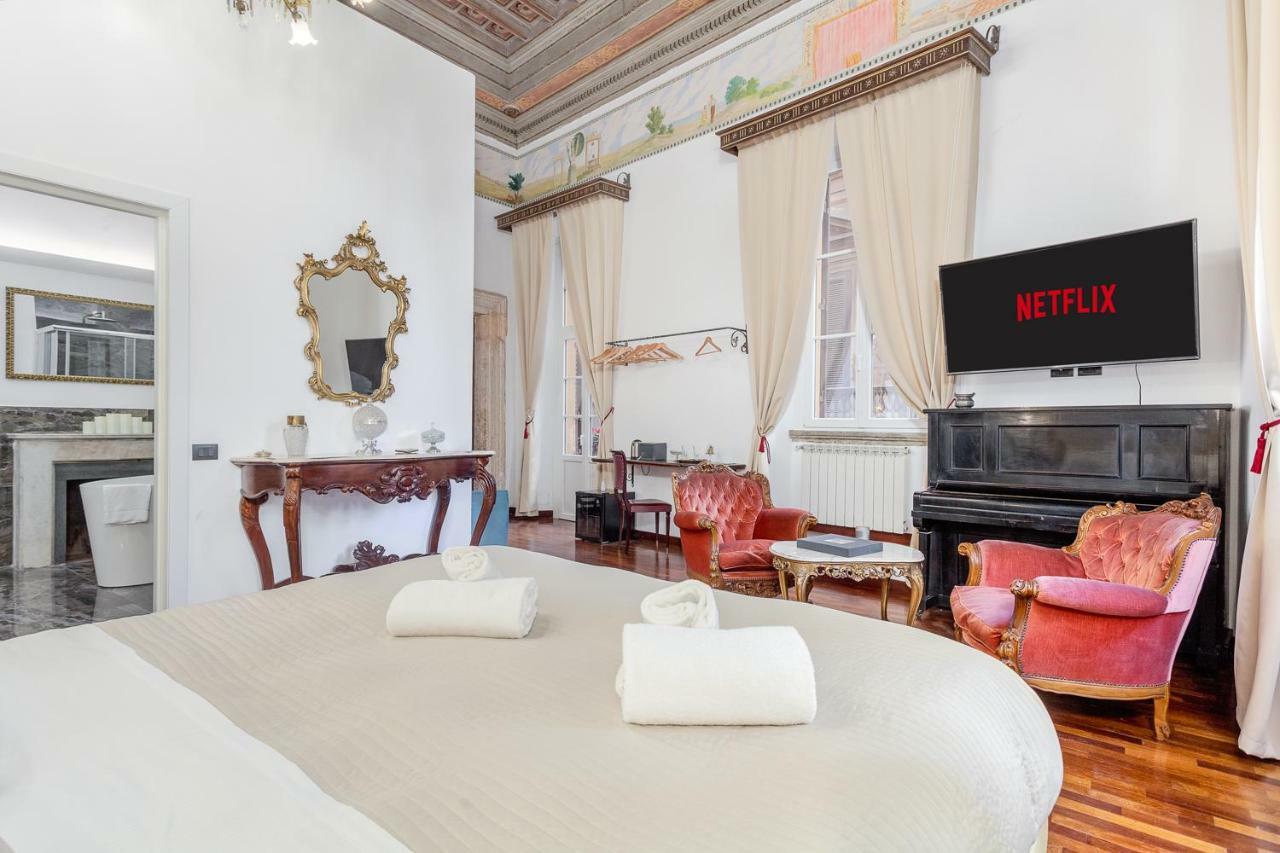 Deluxe King Suite
