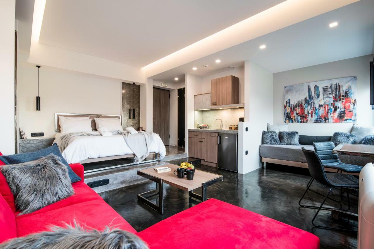 Studio Apartment