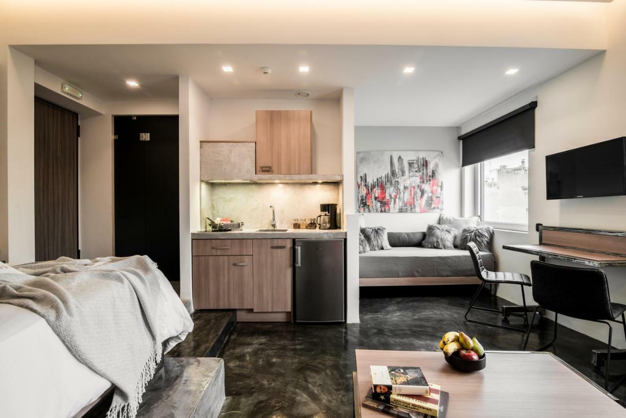 Studio Apartment