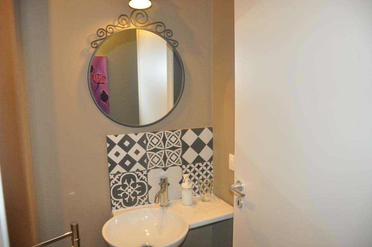 Double Room Private External Bathroom