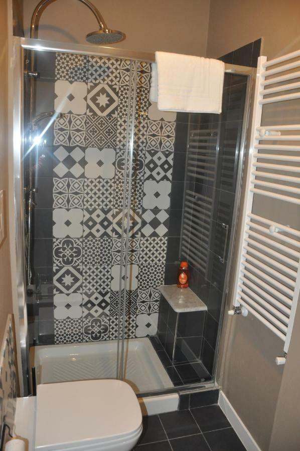 Double Room Private External Bathroom