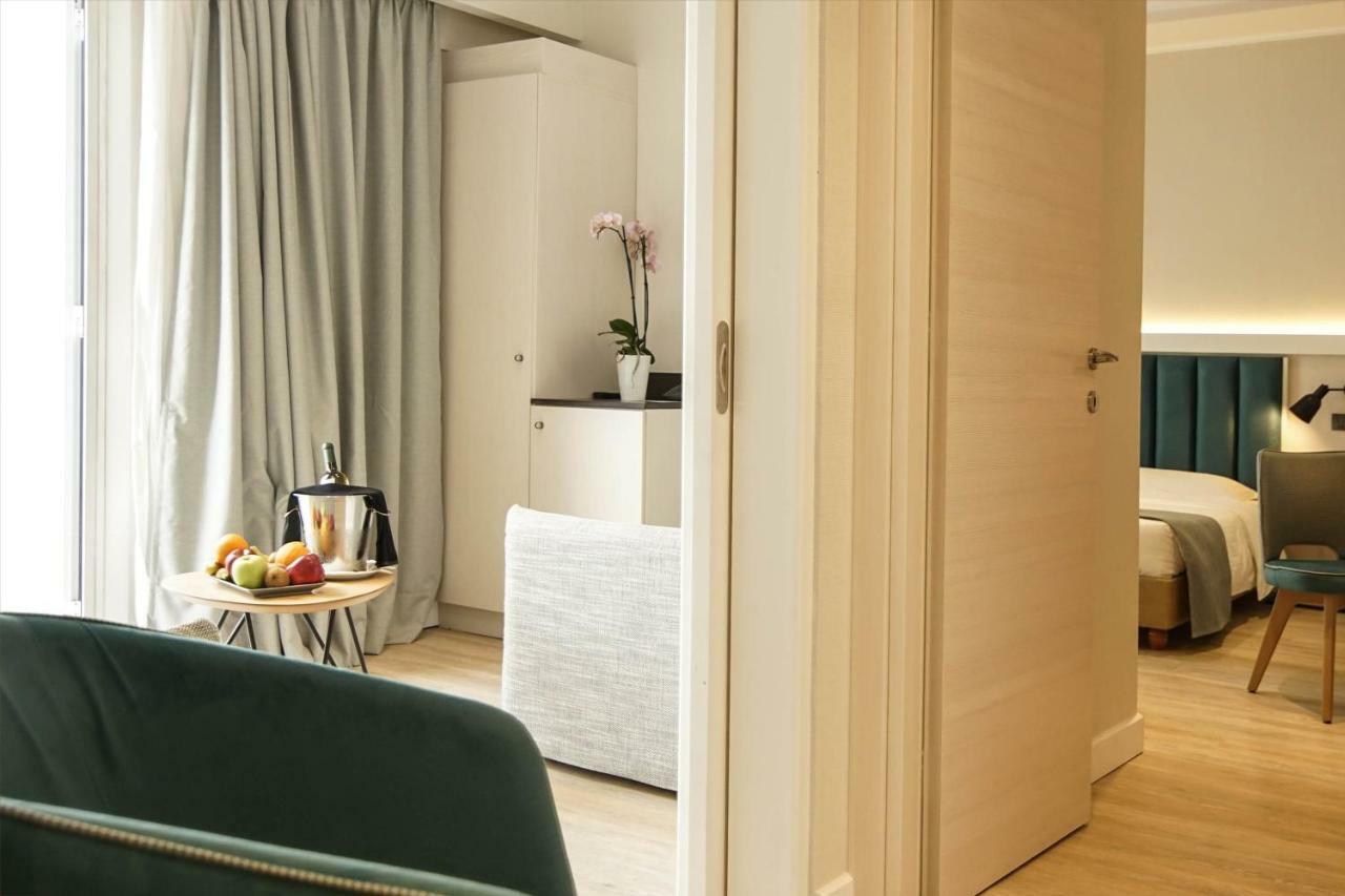 Junior Suite Acropolis View