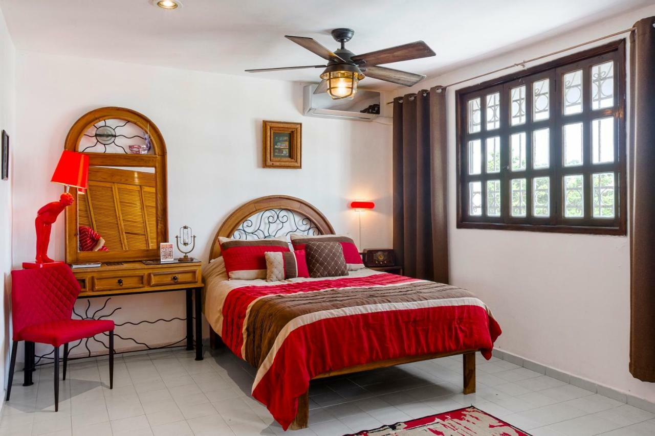 Deluxe Double Room Shower
