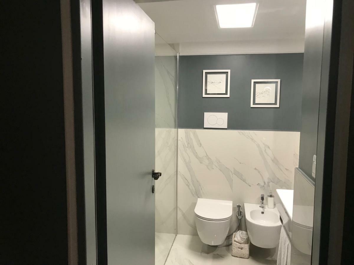 Luxury One-Bedroom Apartment