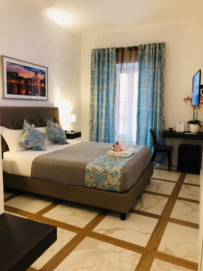 Double Room Private Bathroom