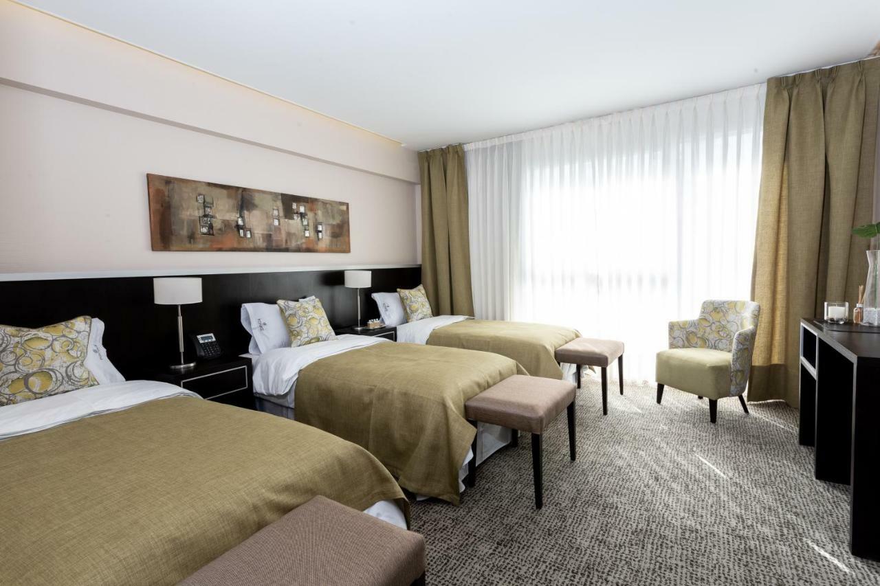 Executive Triple Room