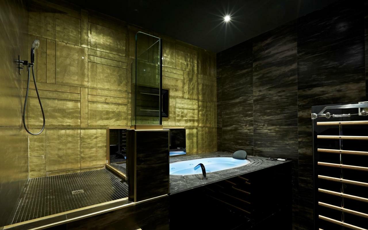 Suite Hot Tub