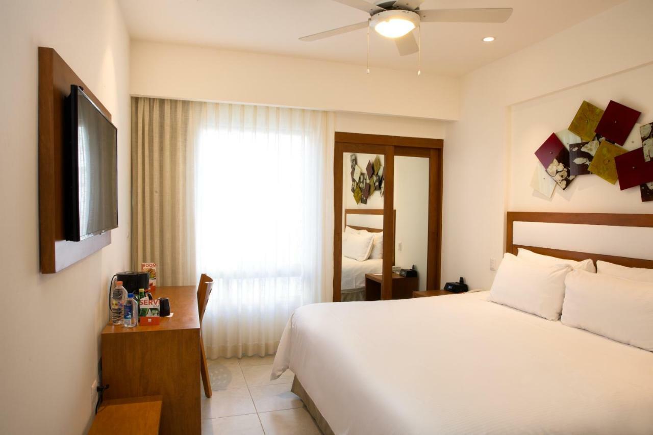 Standard Queen Room,403841028:JPEG