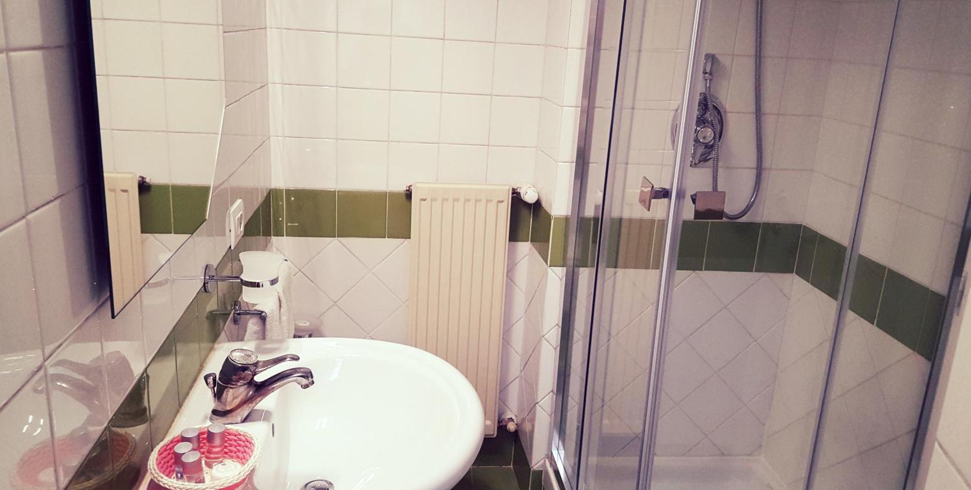 Small Single Room