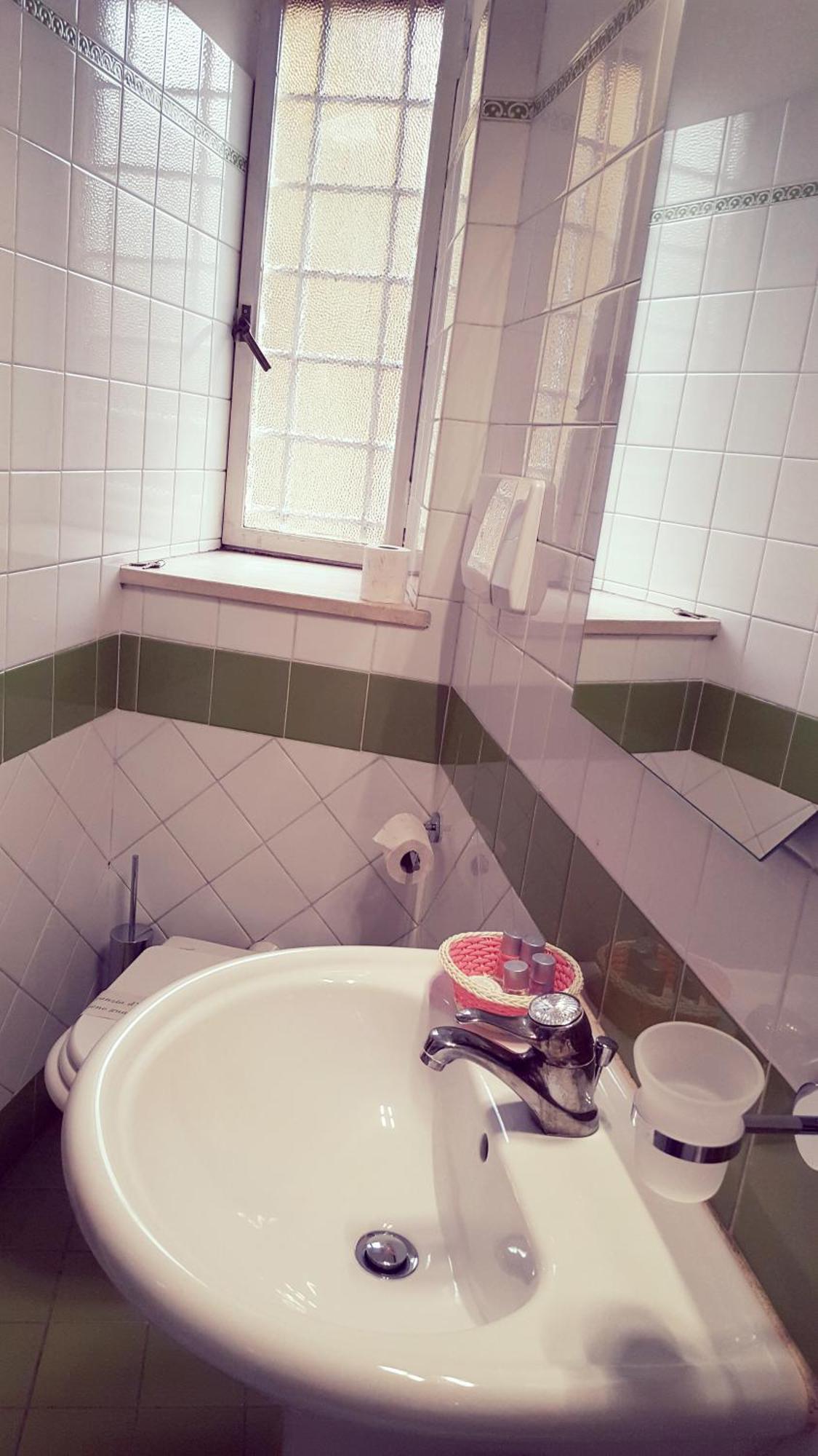 Small Single Room