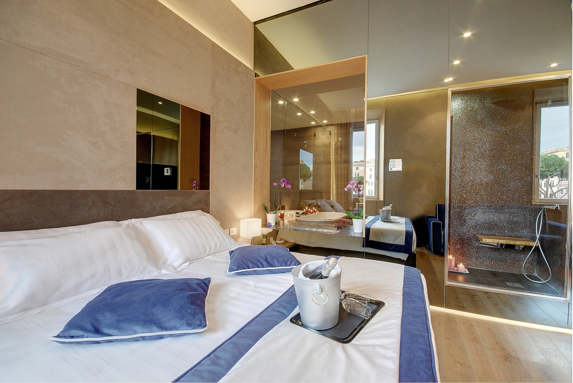 Suite City View