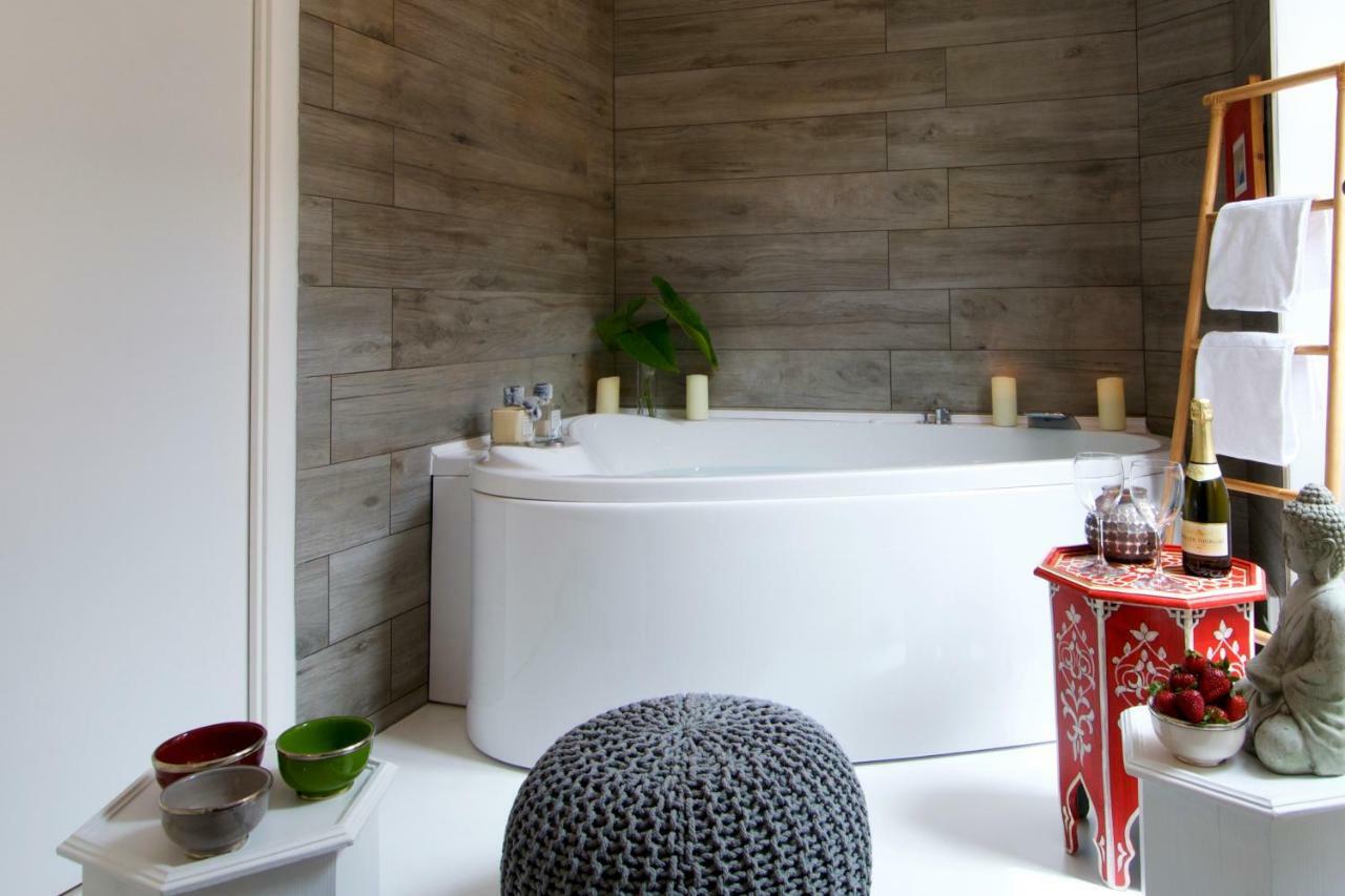 Suite Spa Bath