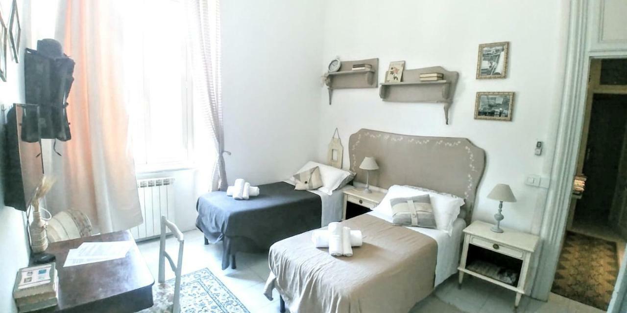 Deluxe Double Room Private Bathroom