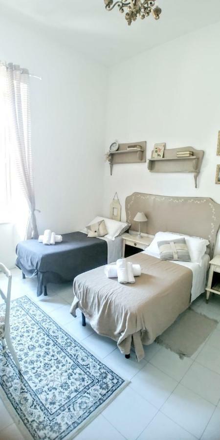 Deluxe Double Room Private Bathroom