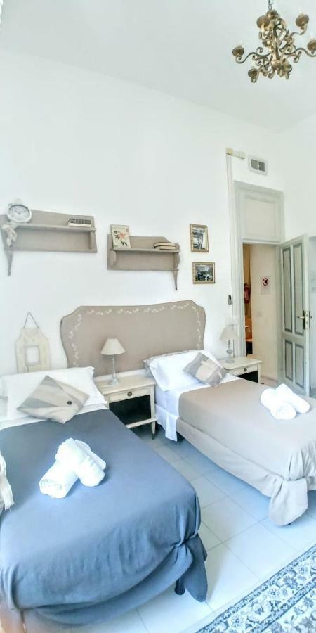Deluxe Double Room Private Bathroom
