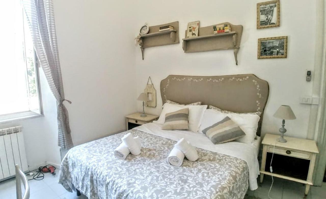 Deluxe Double Room Private Bathroom