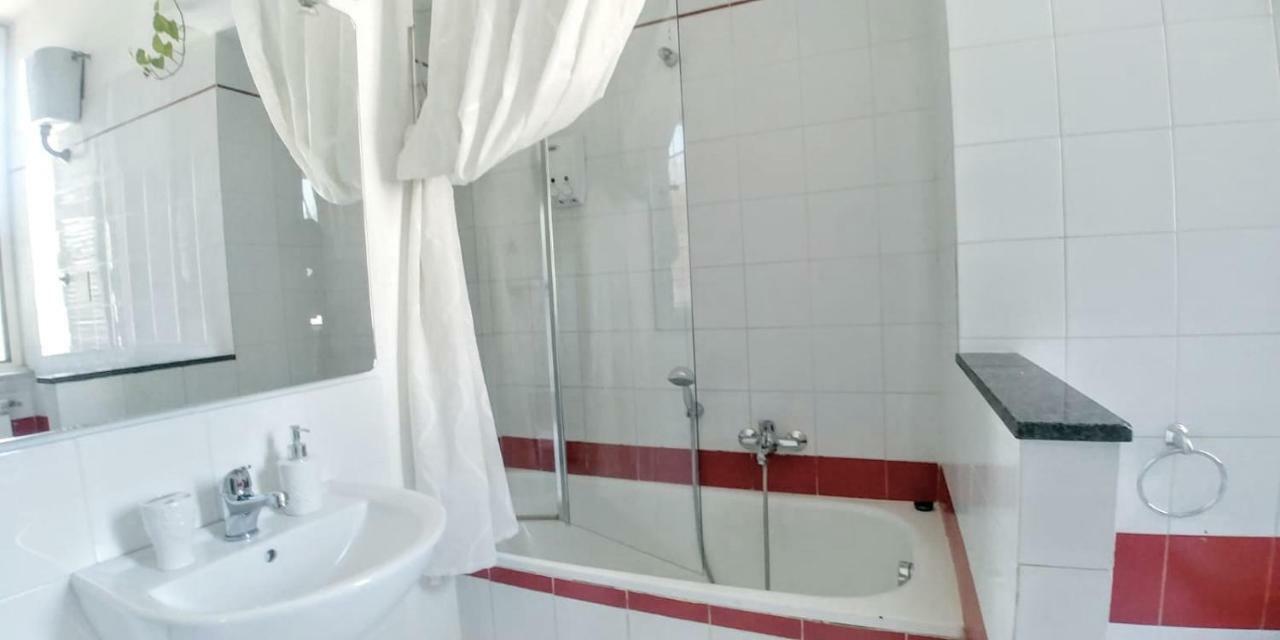 Deluxe Double Room Private Bathroom