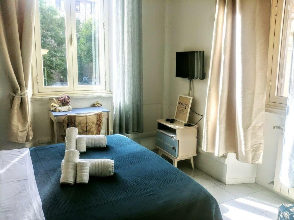 Double Room Private Bathroom