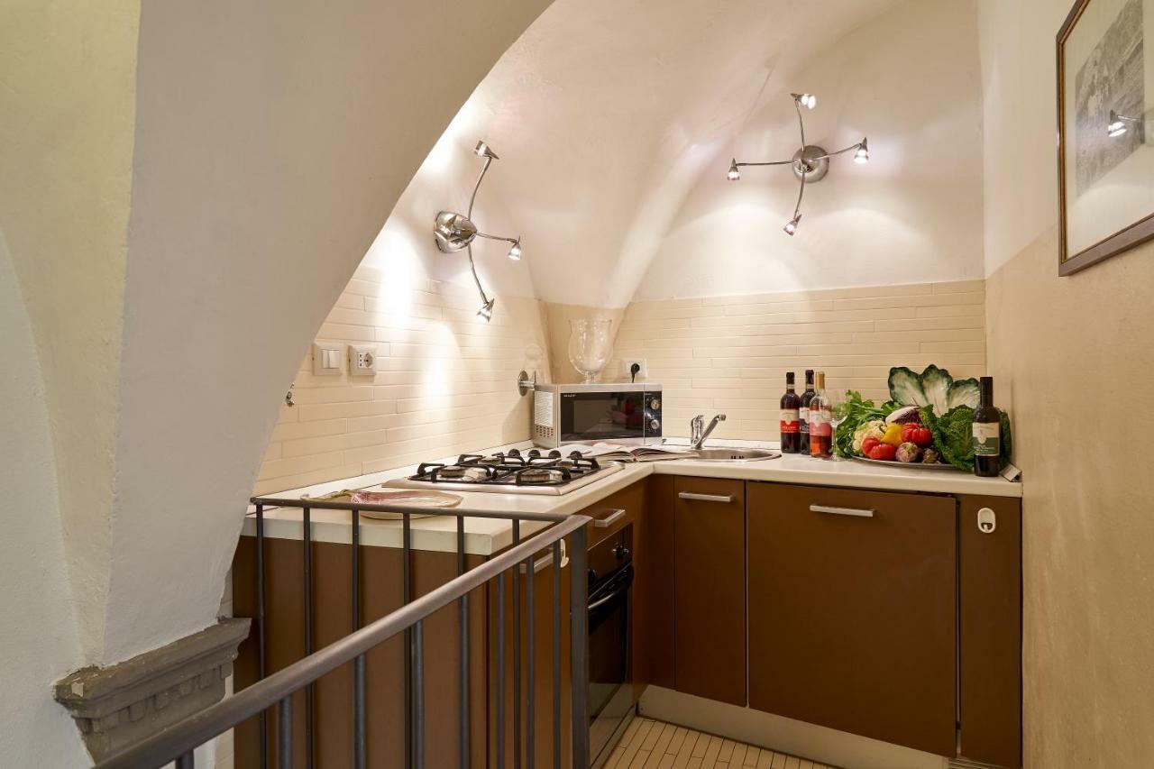 Deluxe One Bedroom Apartment