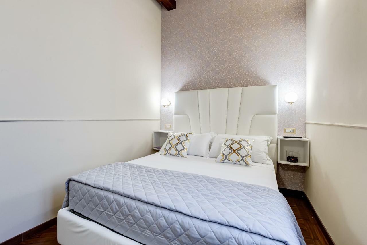 Standard Double Suite