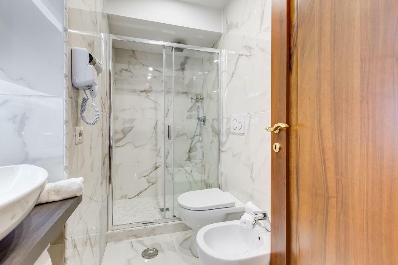 Standard Double Suite
