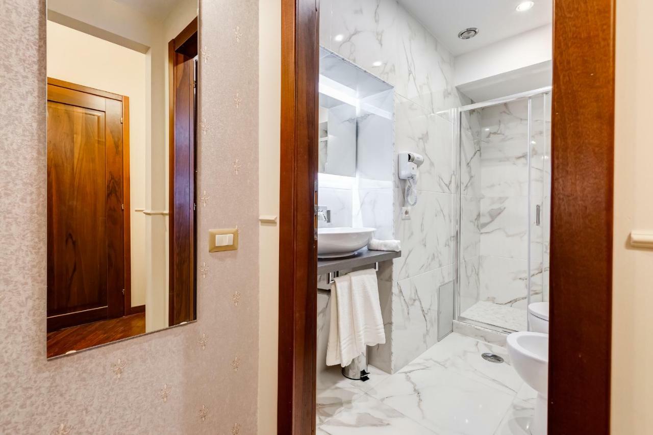 Standard Double Suite