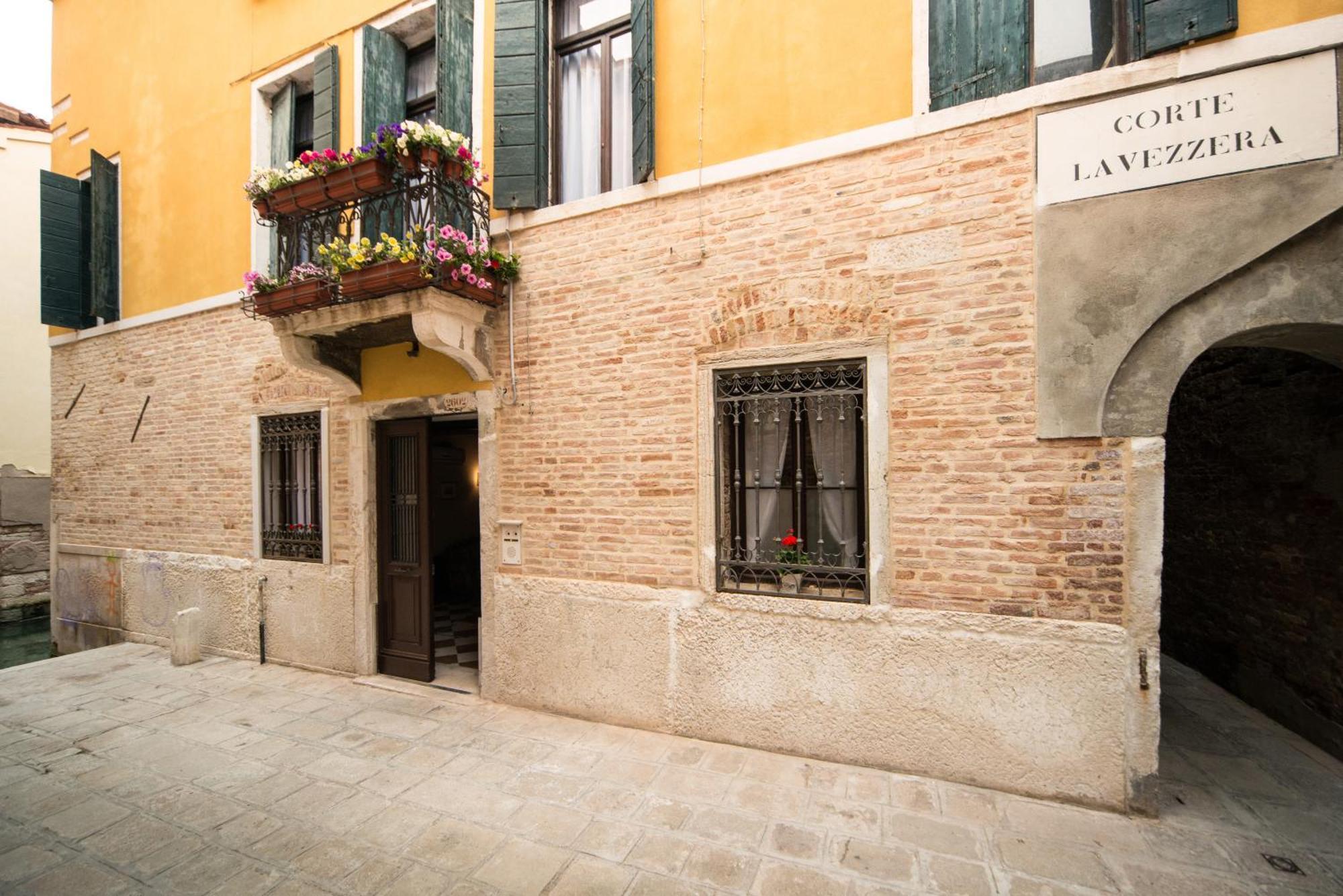 Double or Twin Room with Canal View