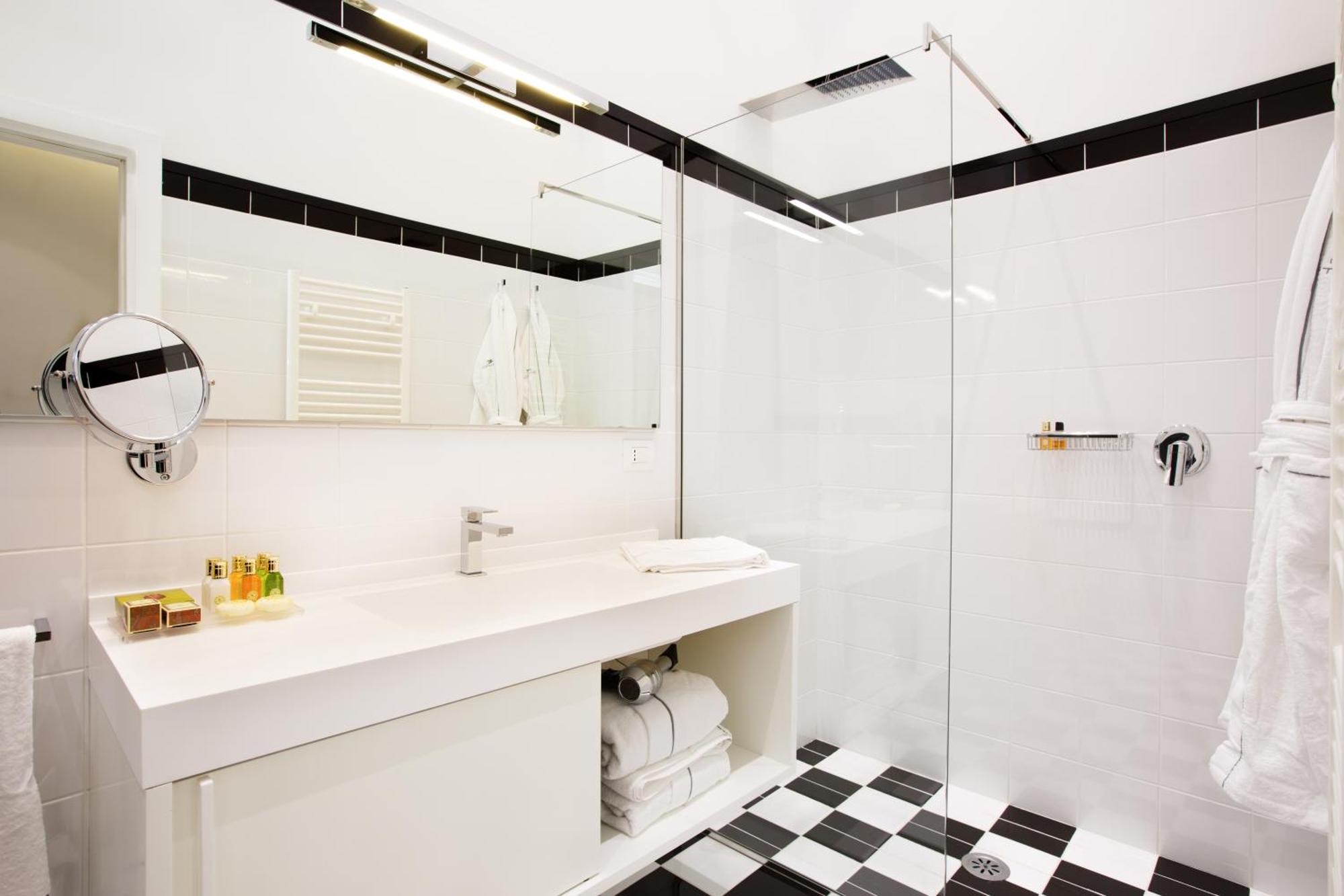 Luxury Triple Room