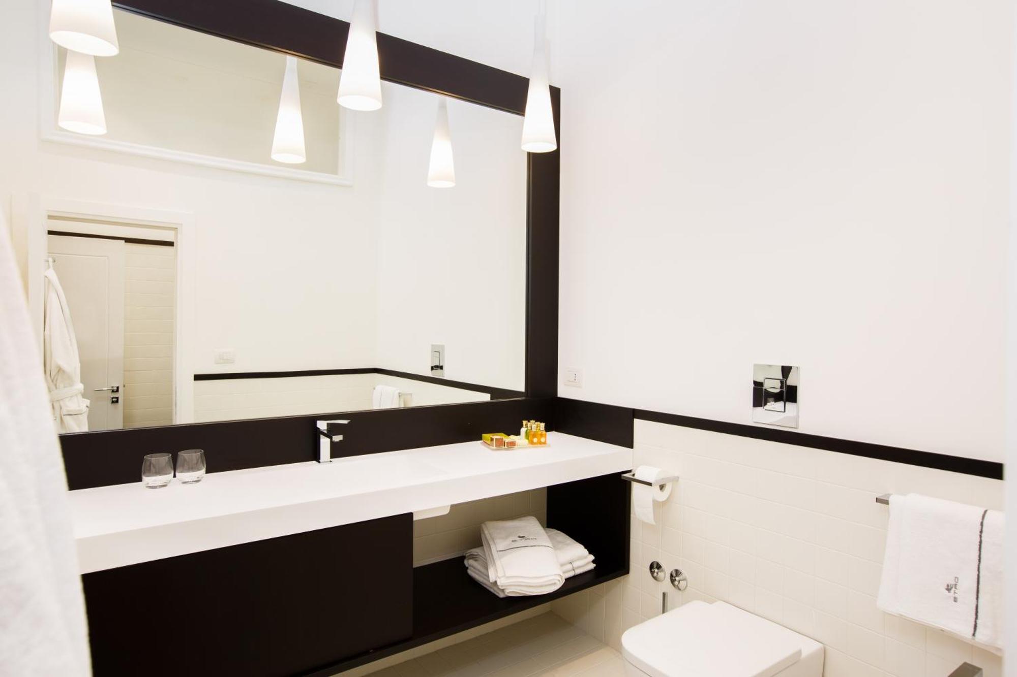Double Room Private External Bathroom