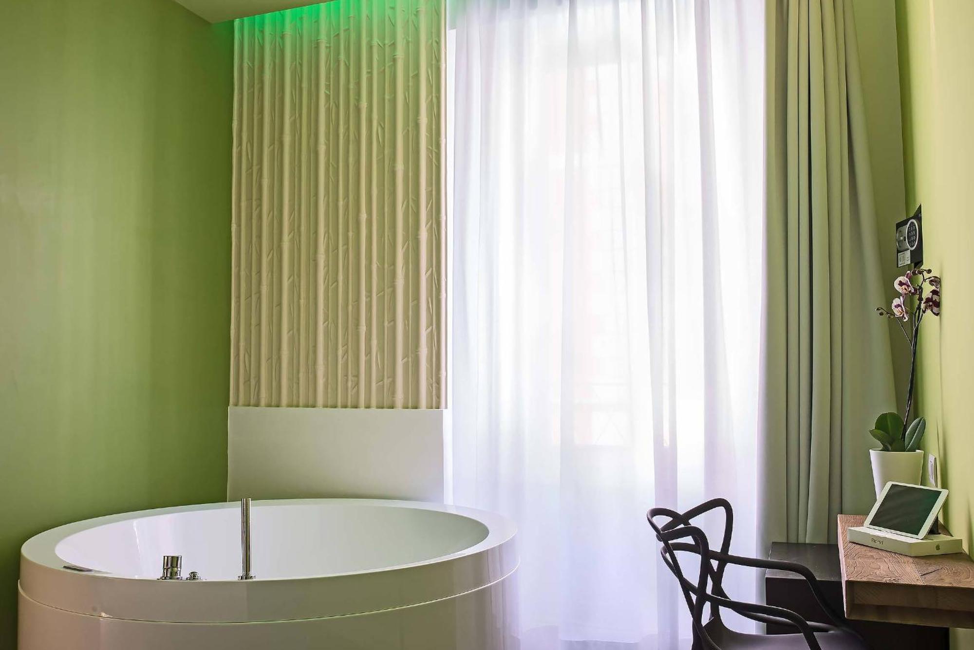 Suite Spa Bath