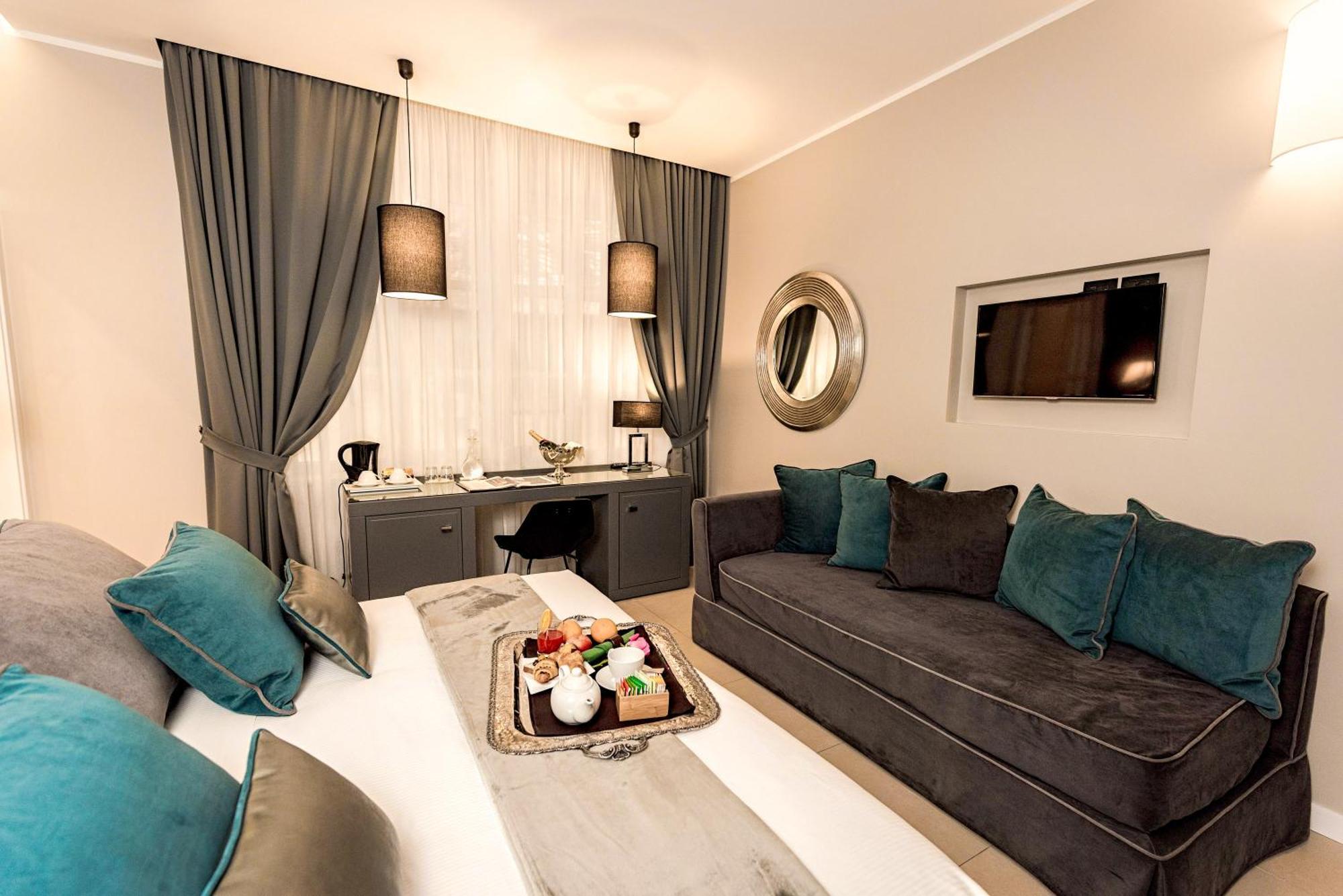 Deluxe Double or Twin Room