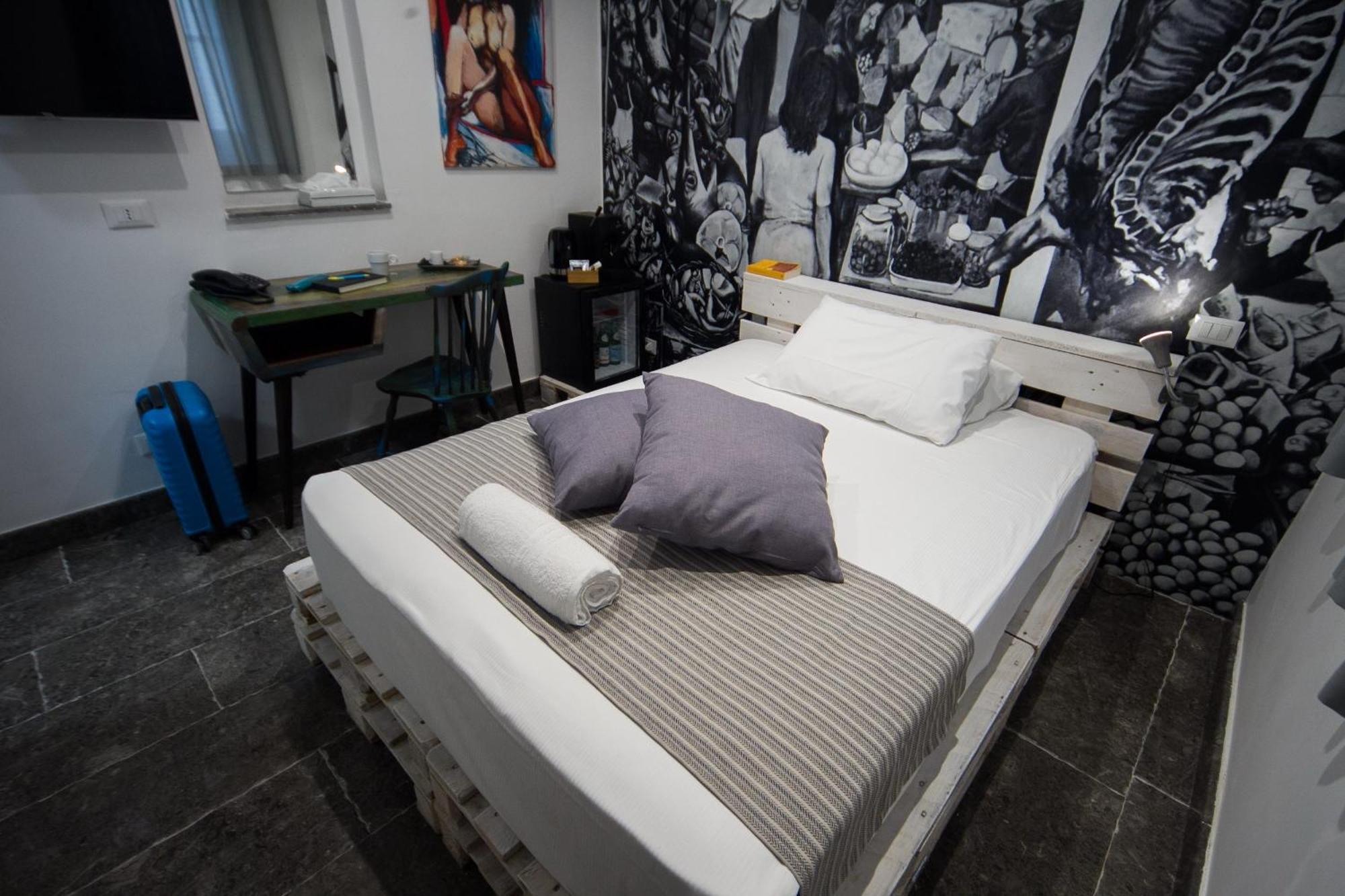 Deluxe Single Room