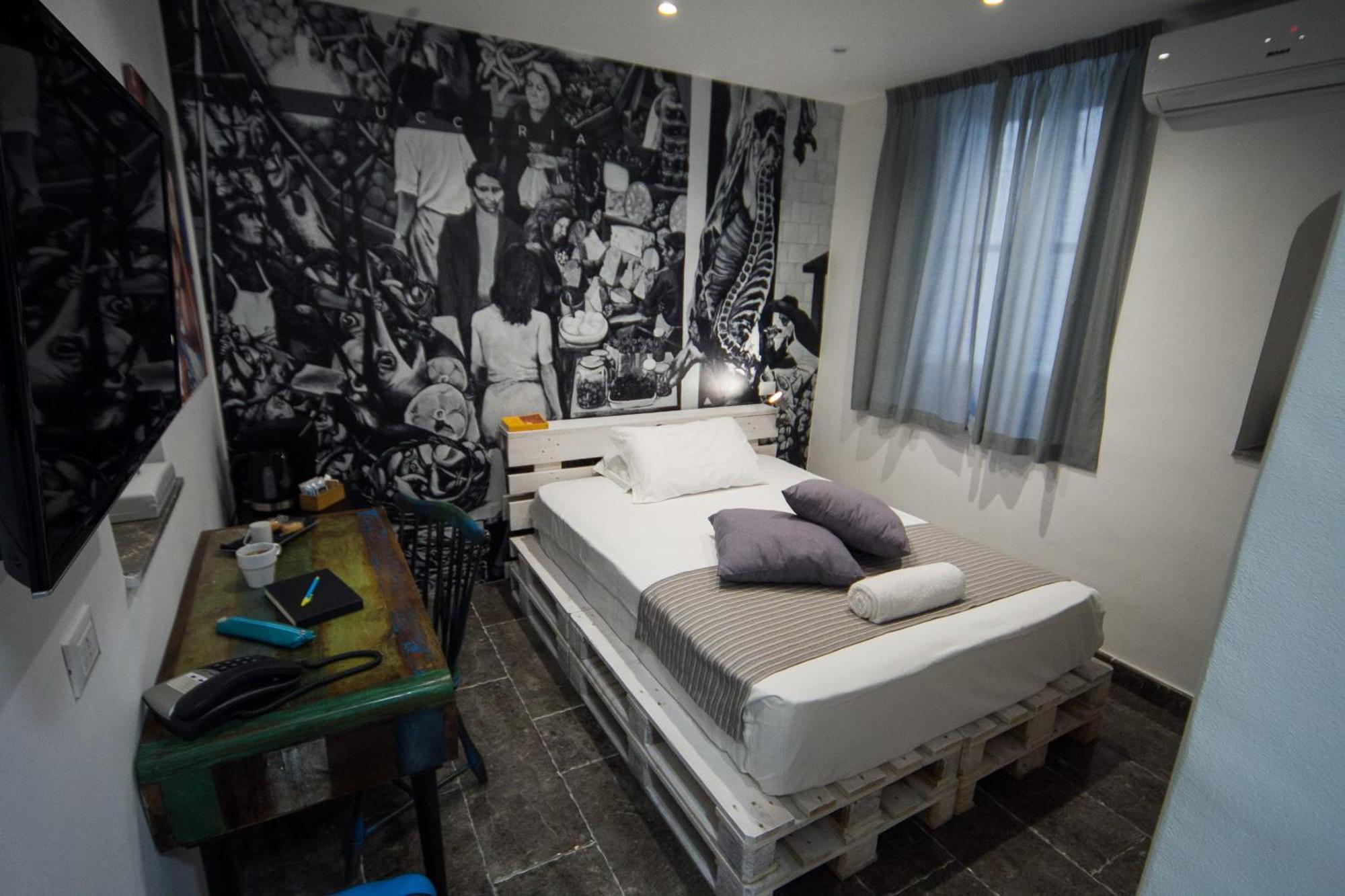 Deluxe Single Room