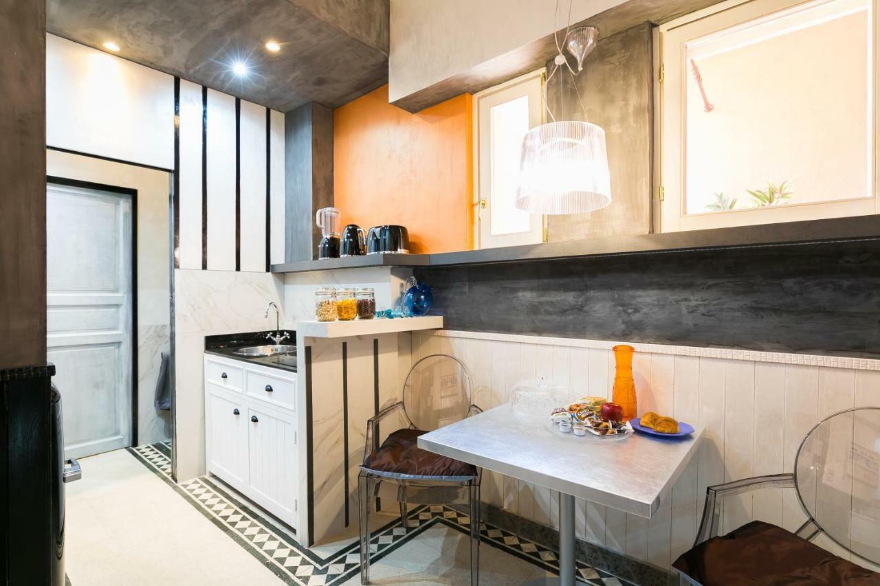 Penthouse One-Bedroom Apartment Terrace