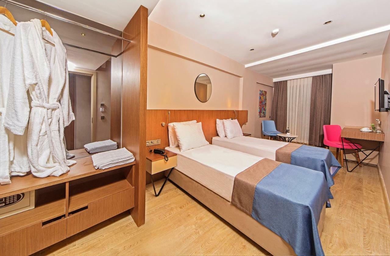 Deluxe Double or Twin Room