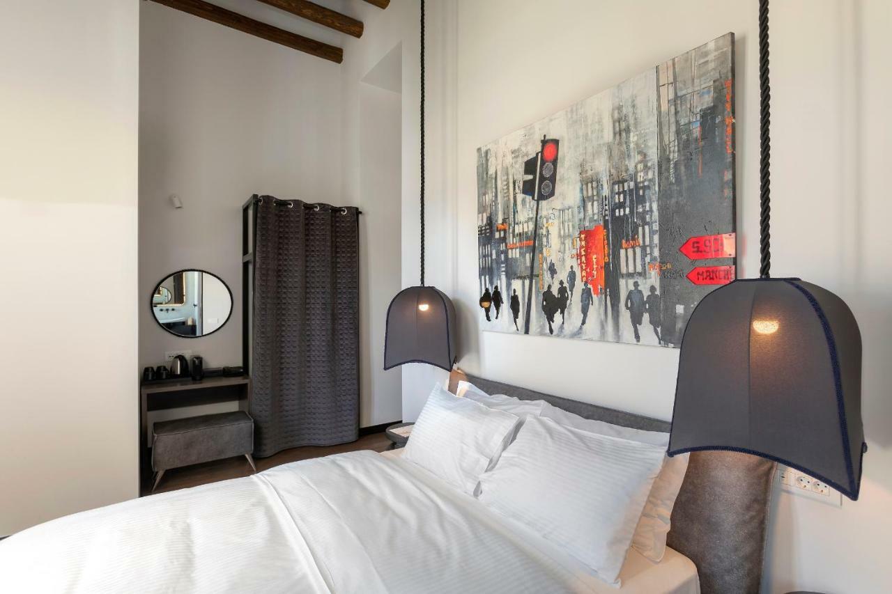 Deluxe Double or Twin Room City View