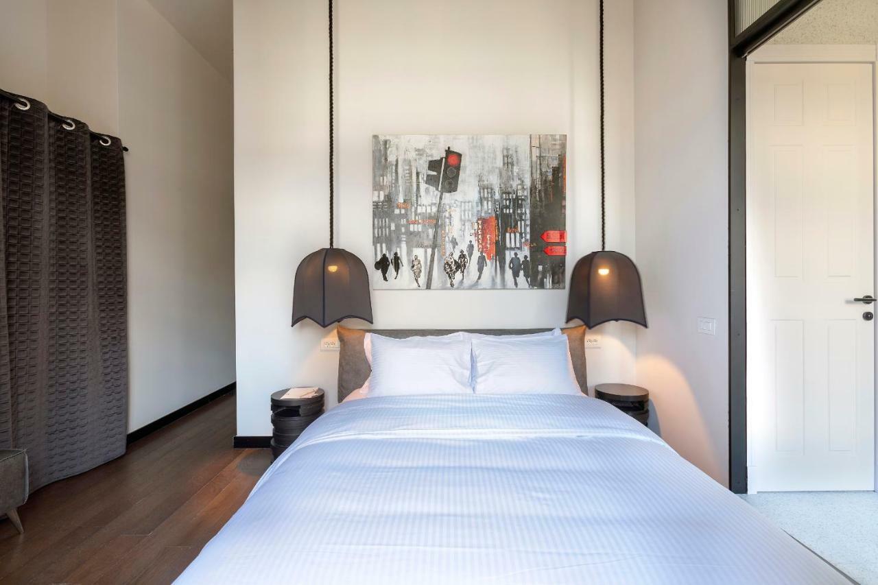 Deluxe Double or Twin Room City View