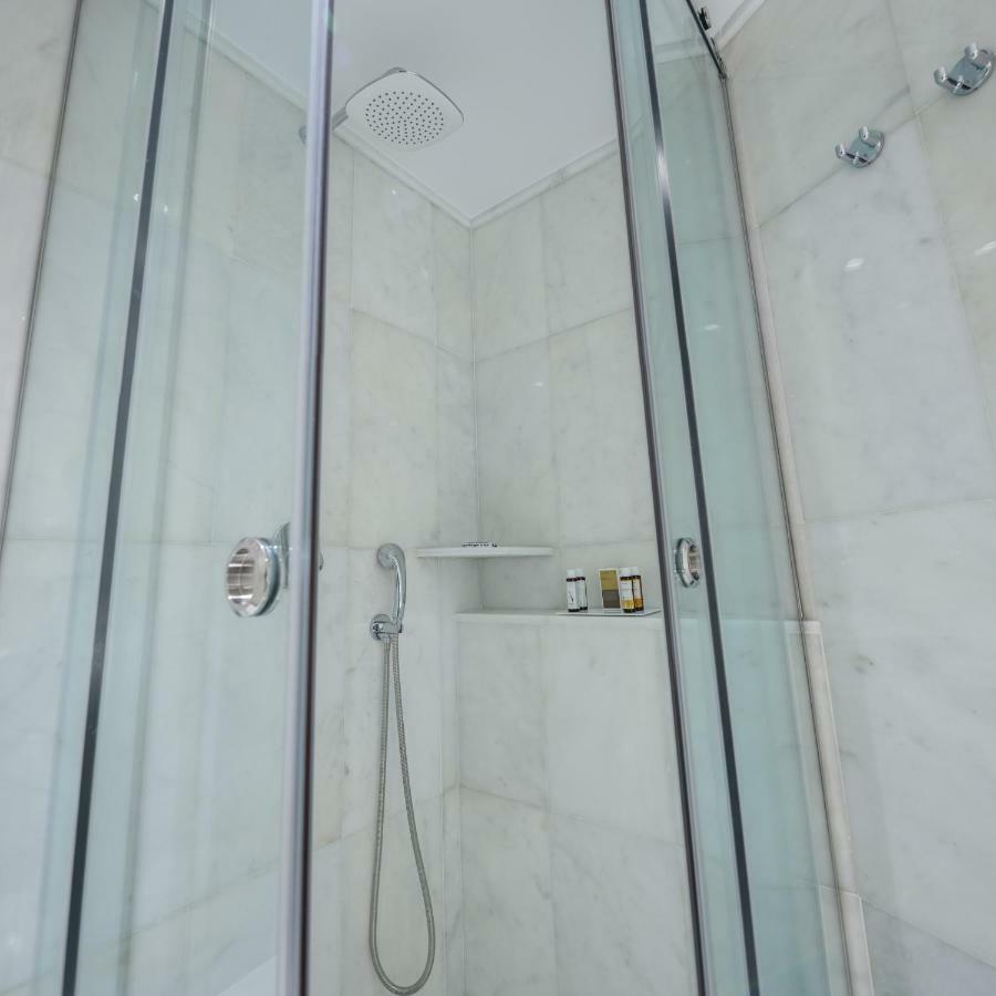 Queen Suite