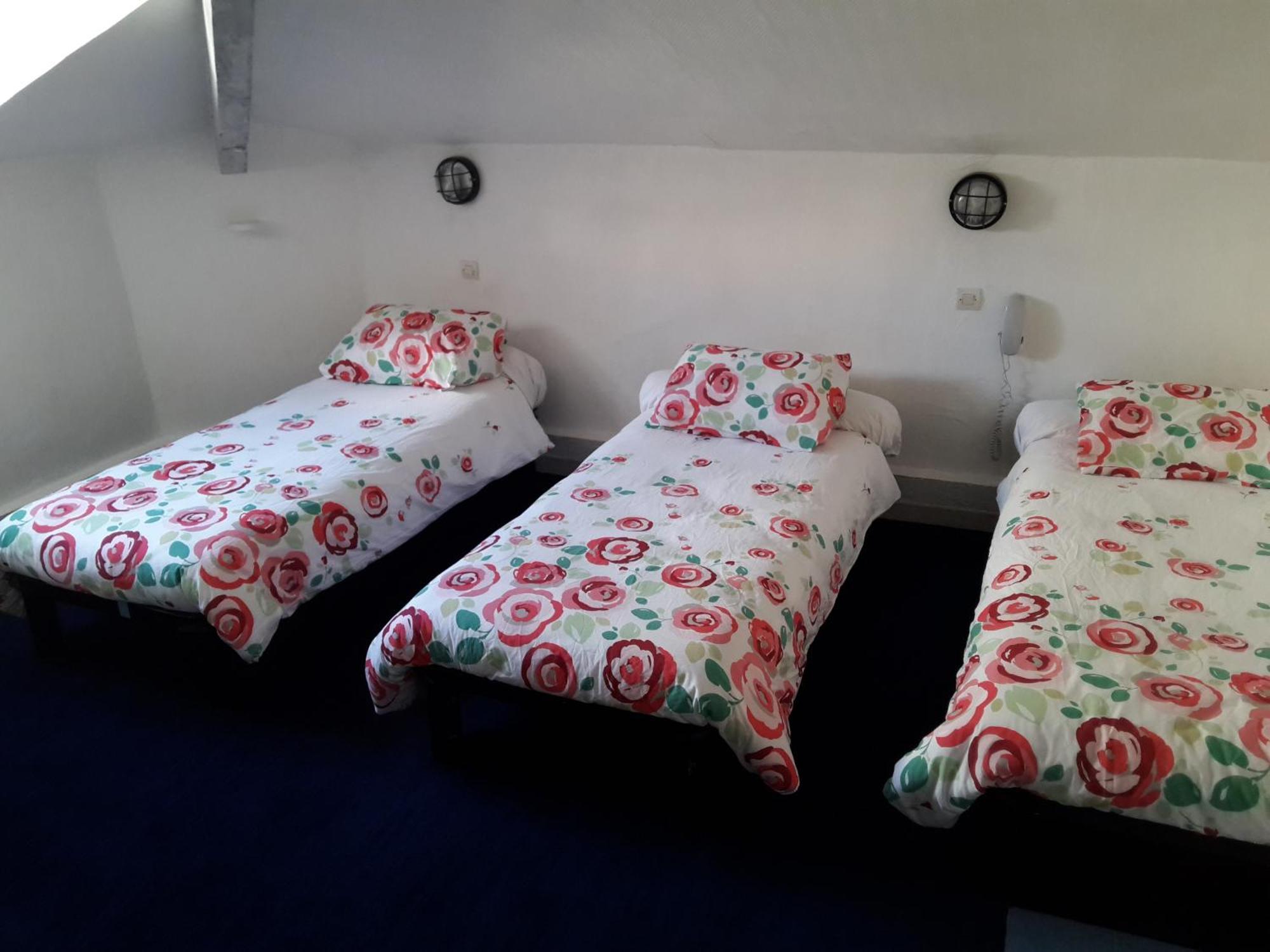 Economy Triple Room