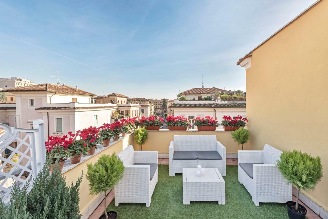 Double Room Private External Terrace