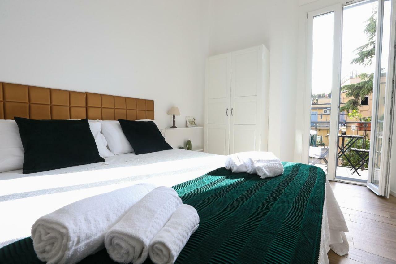 Large Double Room