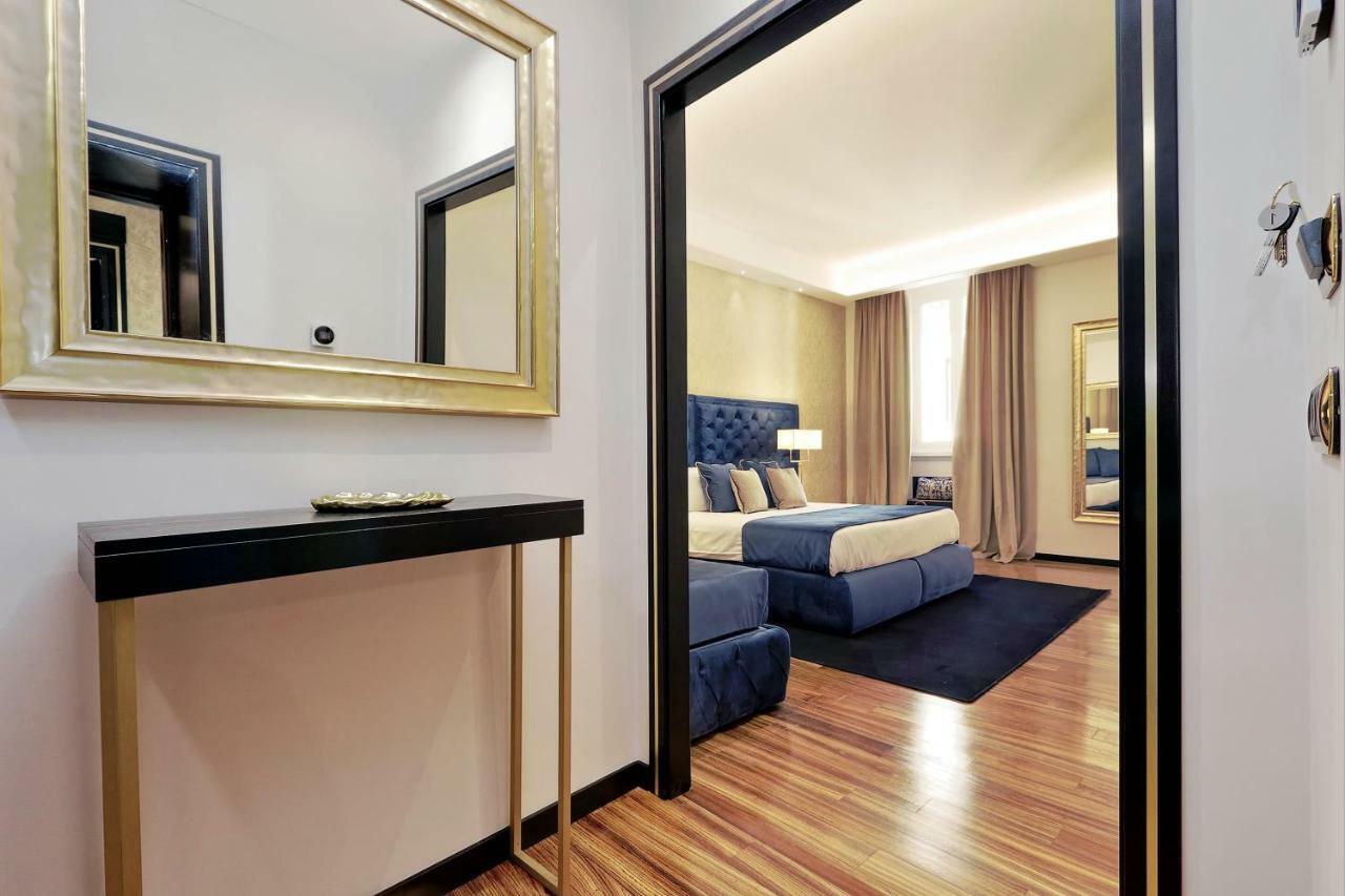 King Suite Spa Bath