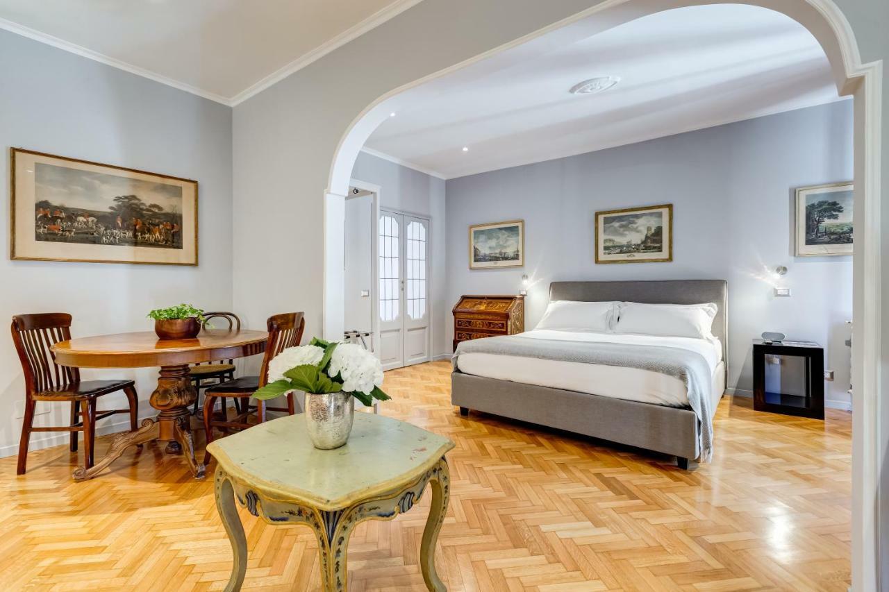 Deluxe Apartment Bright Suite view