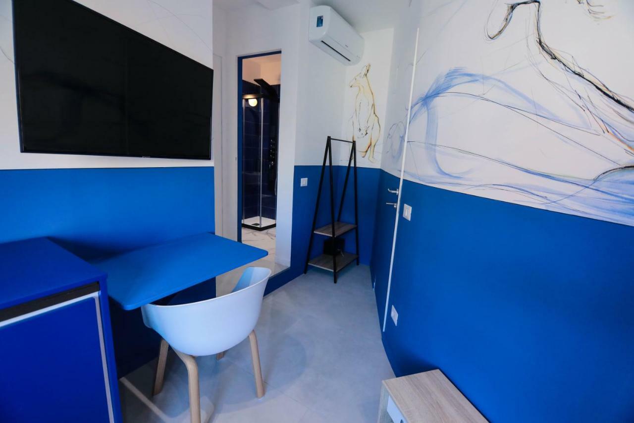 Single Room Private Bathroom